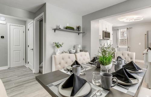 Newly Remodeled! Upscale Home in Buffalo Suburbs - Foto 2