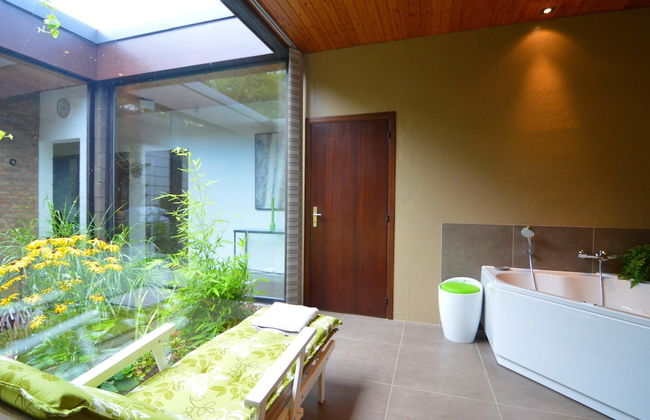 Luxury Villa with Swimming Pool near F1 Circuit - Foto 18