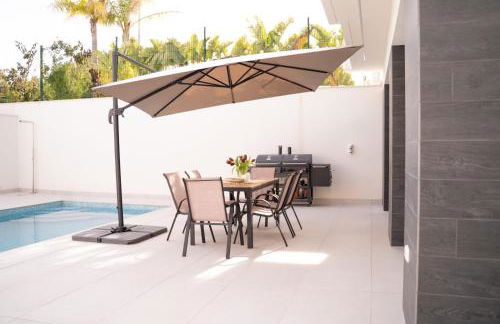 Amberes apartment, a stylish villa's independent downstairs apartment with private swimming pool and terrace - Foto 15