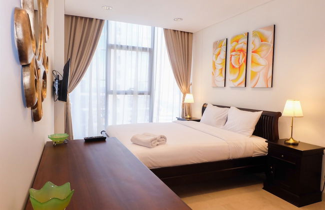 Comfy 2BR L'Avenue Apartment - Photo 10