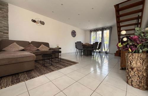 Jolie Colombe, maison 3 ch 2 sdb beau jardin terrasse aménagée à 15 mn à pied de la mer du centre Port en Bessin proche golf et d'Omaha Beach et Bayeux - Photo 7