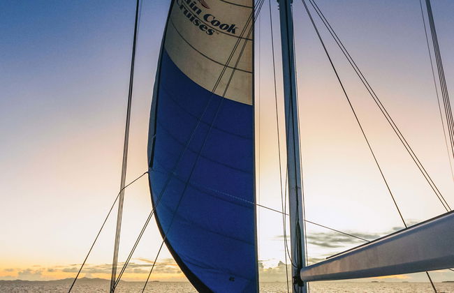 Balade en catamaran au coucher du soleil avec dîner - Foto 1