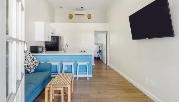 Duval Corner Updated Condo Steps to Duval St - Foto 3, Habitación