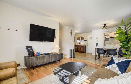 Carson Camp Gym Workstations & Fenced Yard - Foto 10