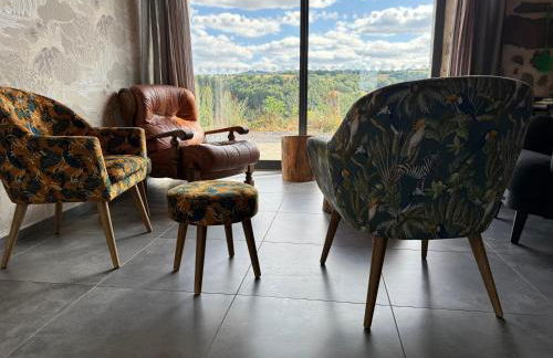 Gîte LE RABIOUZE - 4 épis, 15 pers, 22 couchages - Ancienne Bergerie rénovée, cachet d'origine conservé - Vue magnifique - Label Ecogîte - Foto 17