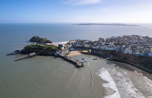 Royal Victoria Court 11 - Sea and Harbour Views - Photo 30