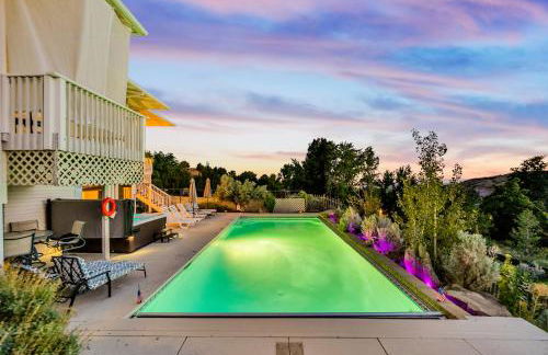 Epic Hillside Retreat Htd Pool HotTub Golf 4400sf - Foto 16