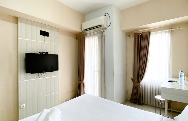 Cozy Stay Studio Tamansari Mahogany Karawang Apartment - Photo 15