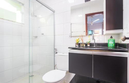 Refúgio Tropical Casa de Praia com Piscina e 4 Suítes e garagem 3 carros, 800 mtrs da praia internet 700 mbps, condomínio privado com pista de skate , quadra de futevôlei , campos e quadras de futebol! - Foto 32