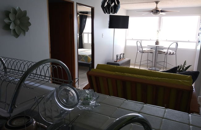 Breezy Beachfront apt. View of Paradise - Photo 5