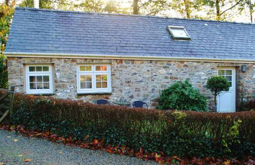 Corner Cottage - Photo 2