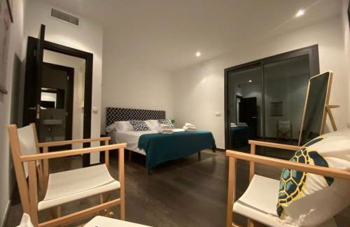 Idyllic 6 bed villa stunning sea view salt pool - Foto 56