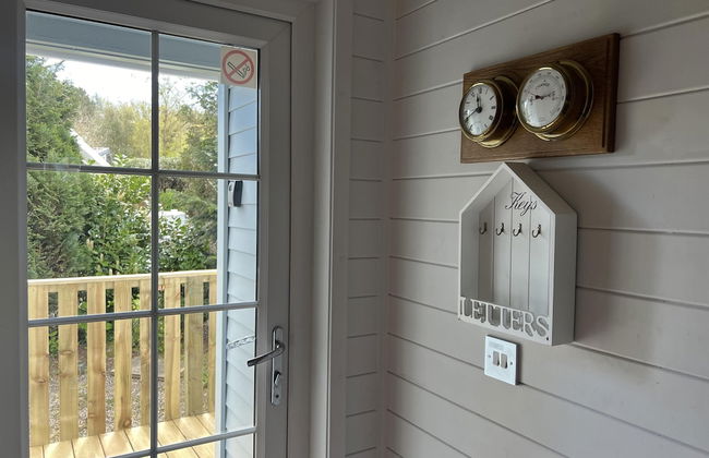 Holly Blue - Cosy Wooden Lodge, Kippford - Photo 19