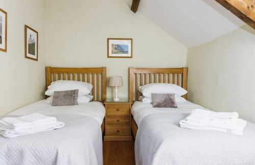 Converted Buttery Cottage in Pembrokeshire - Photo 8