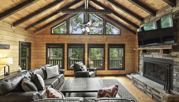 Waterfront 1-acre Private Dock, Hot Tub, Firepit Bankhead Lodge by Avantstay - Foto 4, Interior