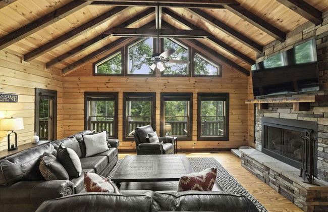 Waterfront 1-acre Private Dock, Hot Tub, Firepit Bankhead Lodge by Avantstay - Foto 20