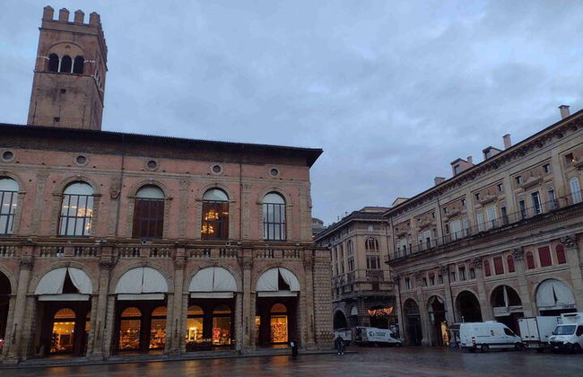 Storia Antica e Recente di Bologna: Un Tour Audio Senza Guida - Foto 4