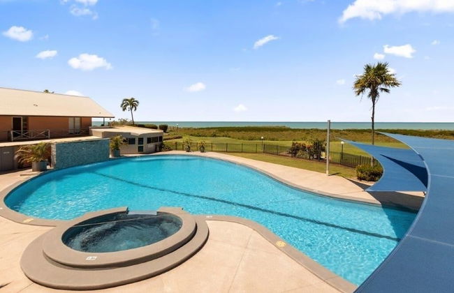 Moonlight Bay Suites - Photo 53