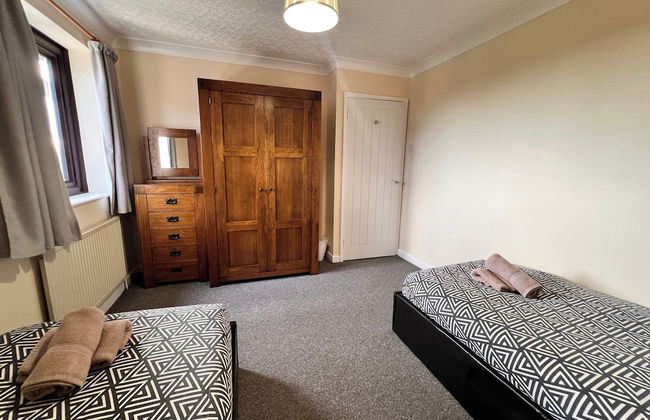 Detached Farmhouse 4 Bed/sleeps 9, Mountain Views! - Foto 10