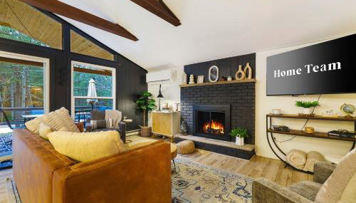 Evergreen Escape Hot Tub Firepit Resort Pool - Foto 4