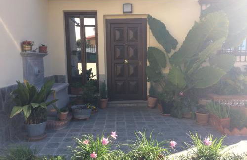 Bonita casa en Barrio de Monachil - Foto 2