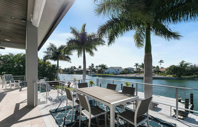 Marco Polo by Avantstay Waterfront 5bdr, Pool, Spa, Fire Pit, Walk to Beach - Foto 43