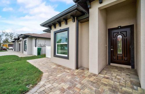 Family Villa King Bed, 3 bedrooms 2baths, 7 guests, Close to Beaches, Golfing, Fishing - Foto 3