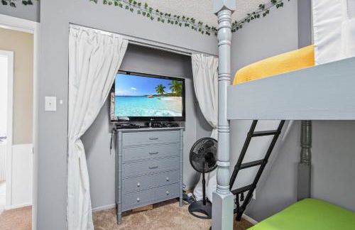 Lake Life: Amazing Weekday Specials! Dock, Swim Mat, Cove Water - Foto 25