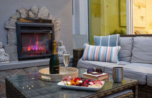 “Backyard Is OMG” Spa Pool BBQ Game Room Views - Foto 12