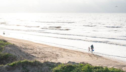 Crystal Beach Beachfront, Heated Pool, Sleeps 10 - Foto 4