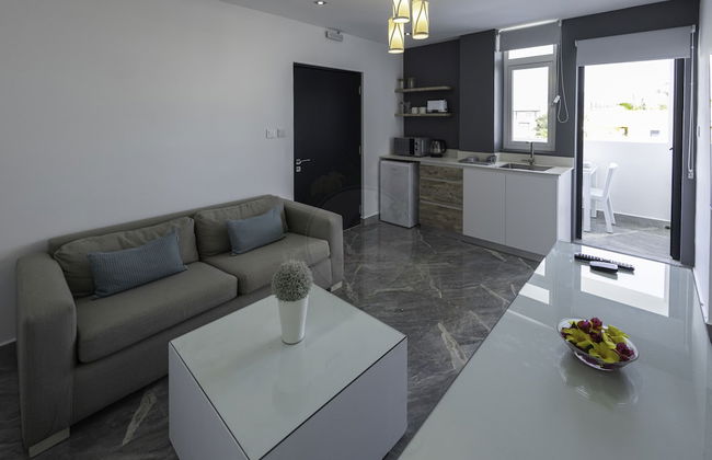 O'Beach Boutique Studios - Photo 35