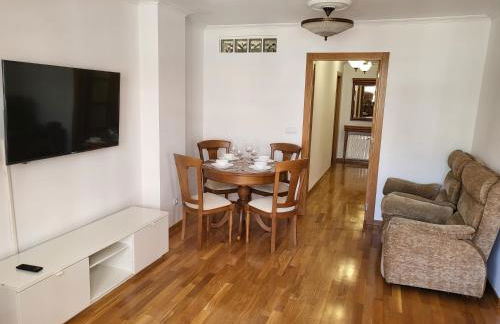 Piso céntrico 2 habitaciones a escasos metros de Maria Pita - Foto 2