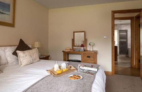 CRUCK BARN - Beautiful Renovated Barn within the Countryside - Photo 2