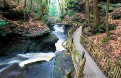 Modern Home near Lake w HotTub, Game Room, Fireplace - Foto 20