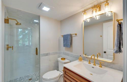 Elegant 4-Season Lake Geneva Condo with Fireplace! - Foto 21