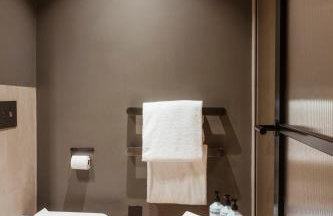 Hyll Hotel - Photo 11