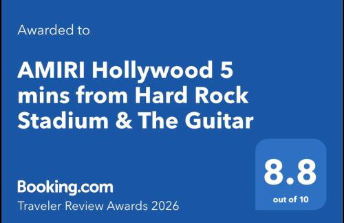 AMIRI Hollywood 5 mins from Hard Rock Stadium & The Guitar - Foto 3