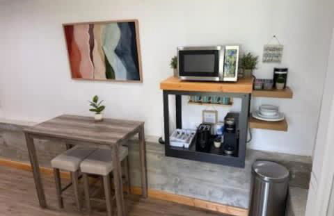 Lake View Suite for 2-Hot Tub-Dog Friendly - Foto 9