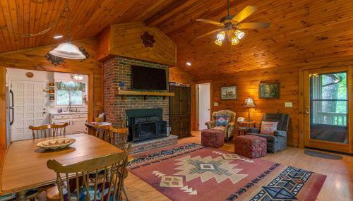 Bucky's Hideaway - Photo 5