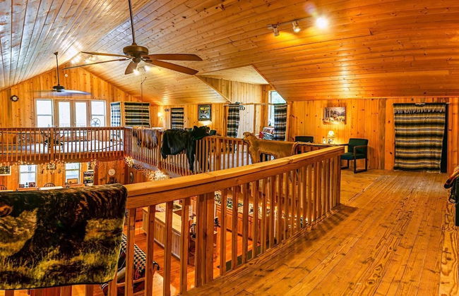 Sun Mountain Ranch Bunkhouse - Near Crater Lake - Foto 24