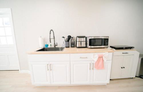 Spacious 5BR 3BA Free Parking Minutes to DC with Pool - Foto 17