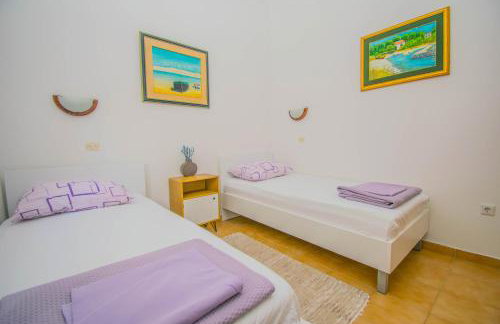 Apartment Rino, only 30m from the sea - Foto 15