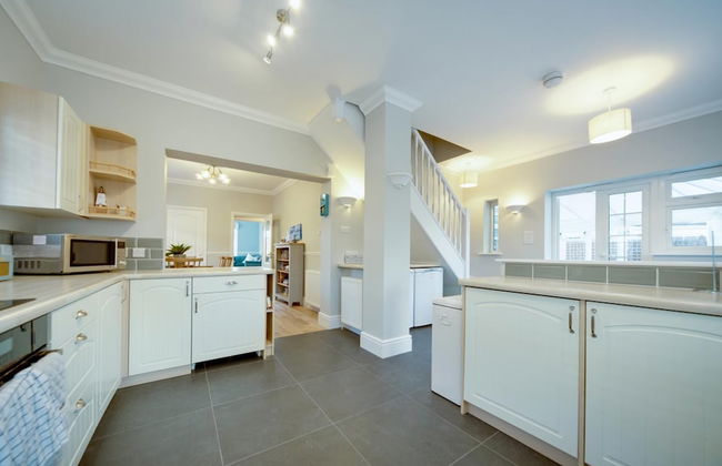 Super 5 Bedroom Family Friendly Retreat Rustington - Foto 13