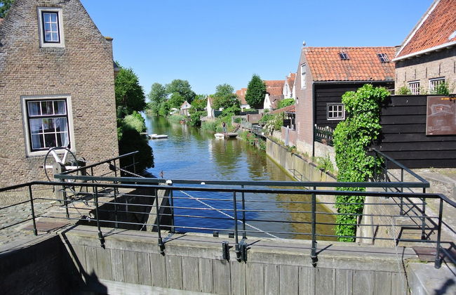 Charming Chalet in Goedereede With Open Area - Foto 23