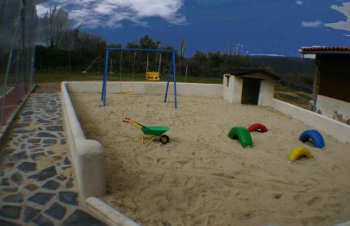 El Canchal de la Gallina -Cafetería -Aparcamiento gratis - Jacuzzi - Piscina de agua caliente abierta desde el 28 de Marzo - Foto 21