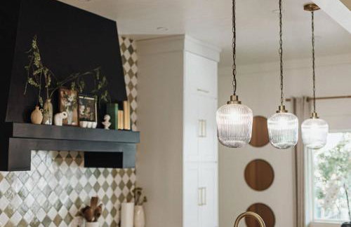 Luxe Victorian Retreat • Walk to Downtown - Foto 55