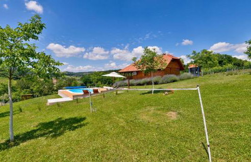 2 Bedroom Amazing Home In Lepoglava - Foto 6