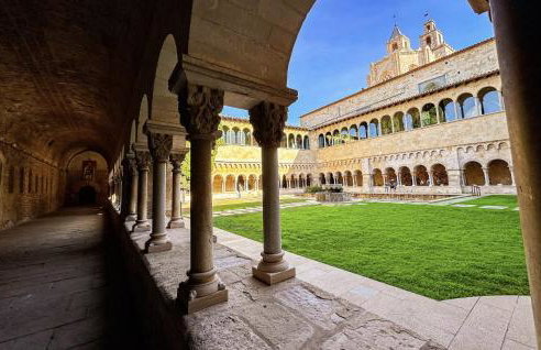 Poolside Apartment Barcelona Sant Cugat - Foto 35