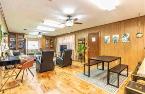 Extended Stay Haven-Big Car Port Parking - Foto 13