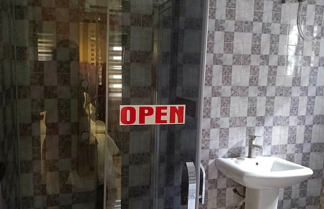 vermillion - Photo 3